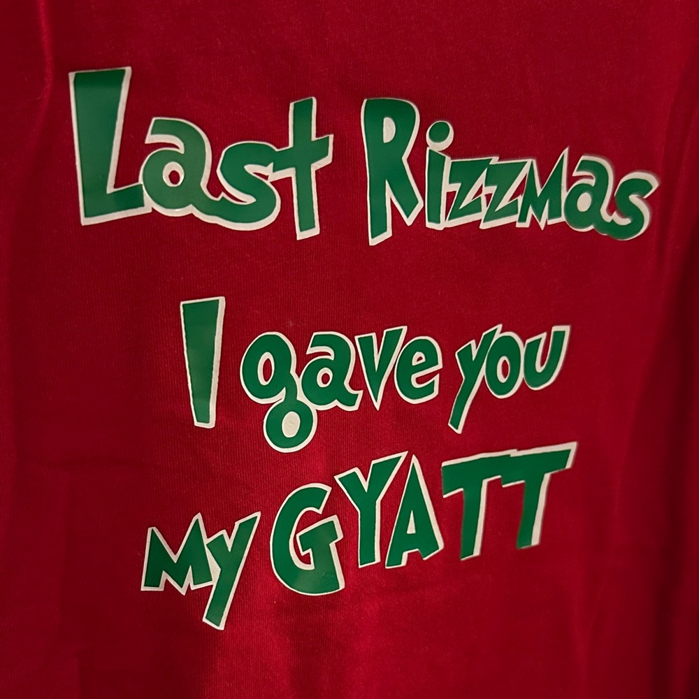 Red Merry Rizzmas T-Shirt - Picture 5 of 5
